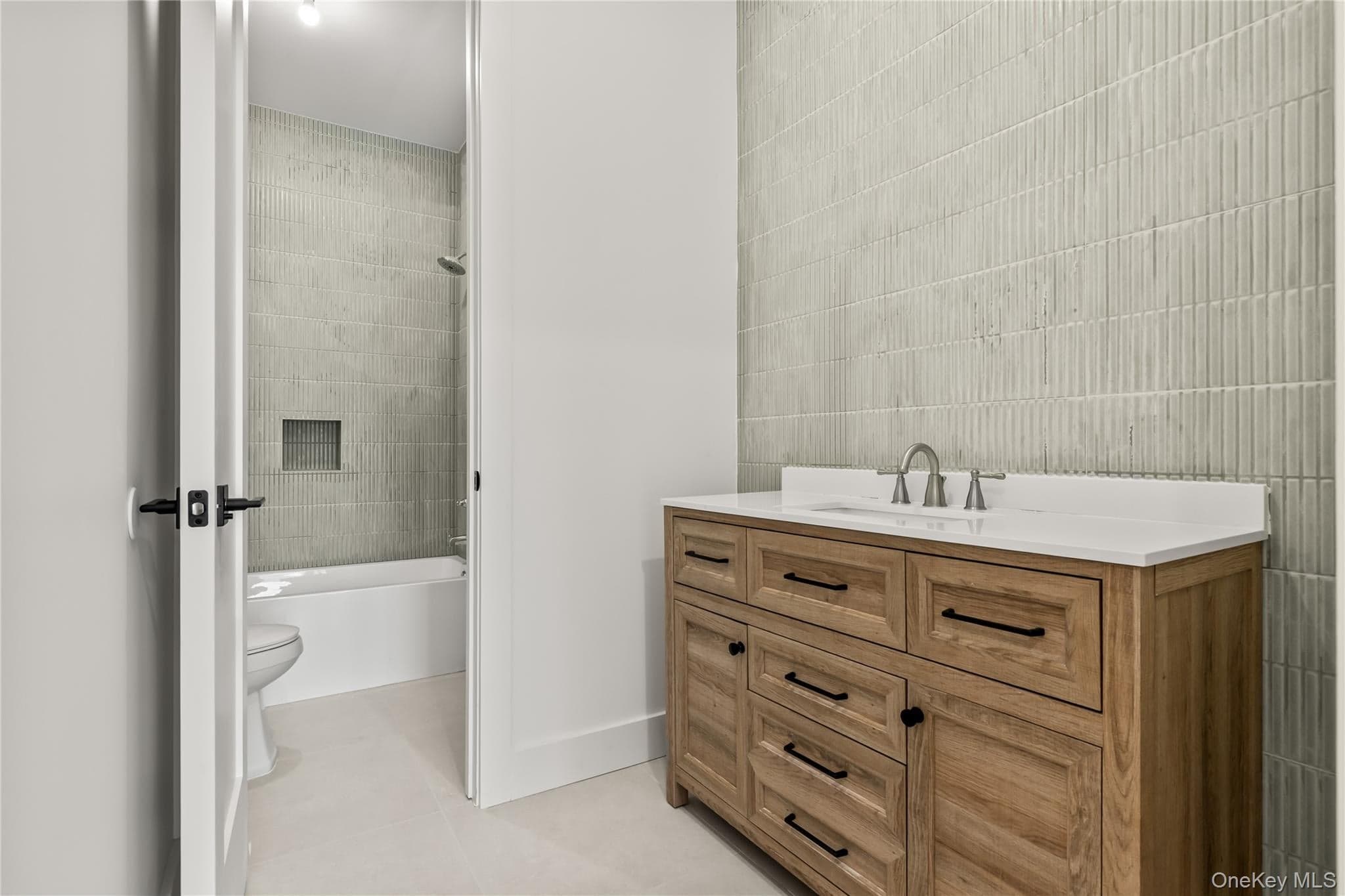 110 Fairview Avenue Unit: #201 thumbnail 19