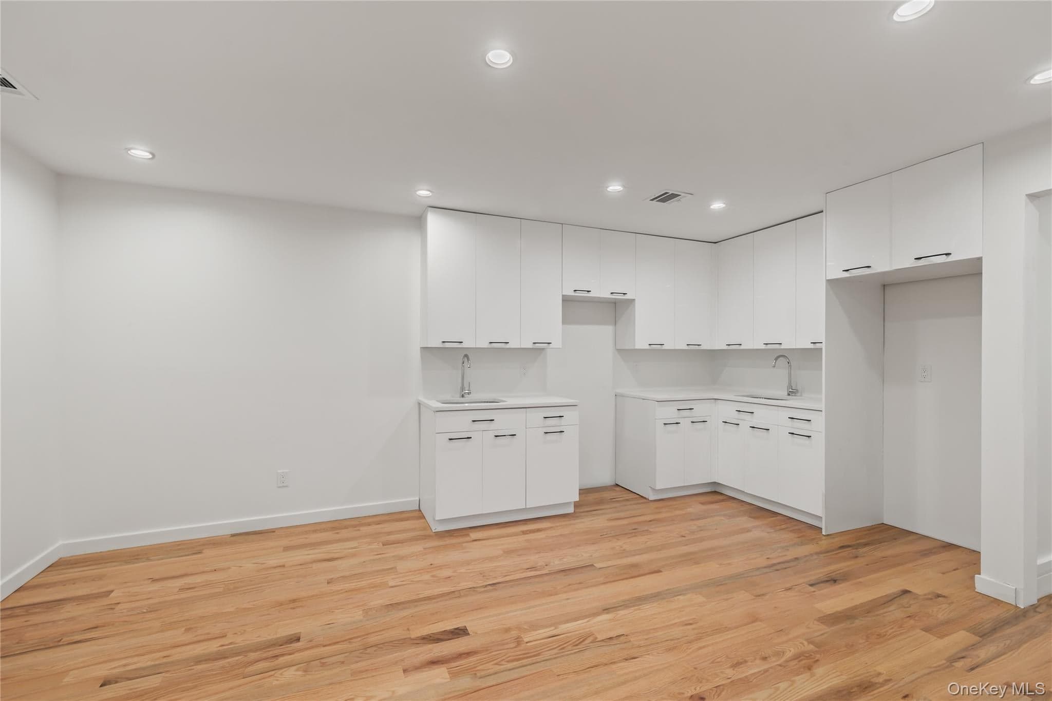 110 Fairview Avenue Unit: #201 thumbnail 24