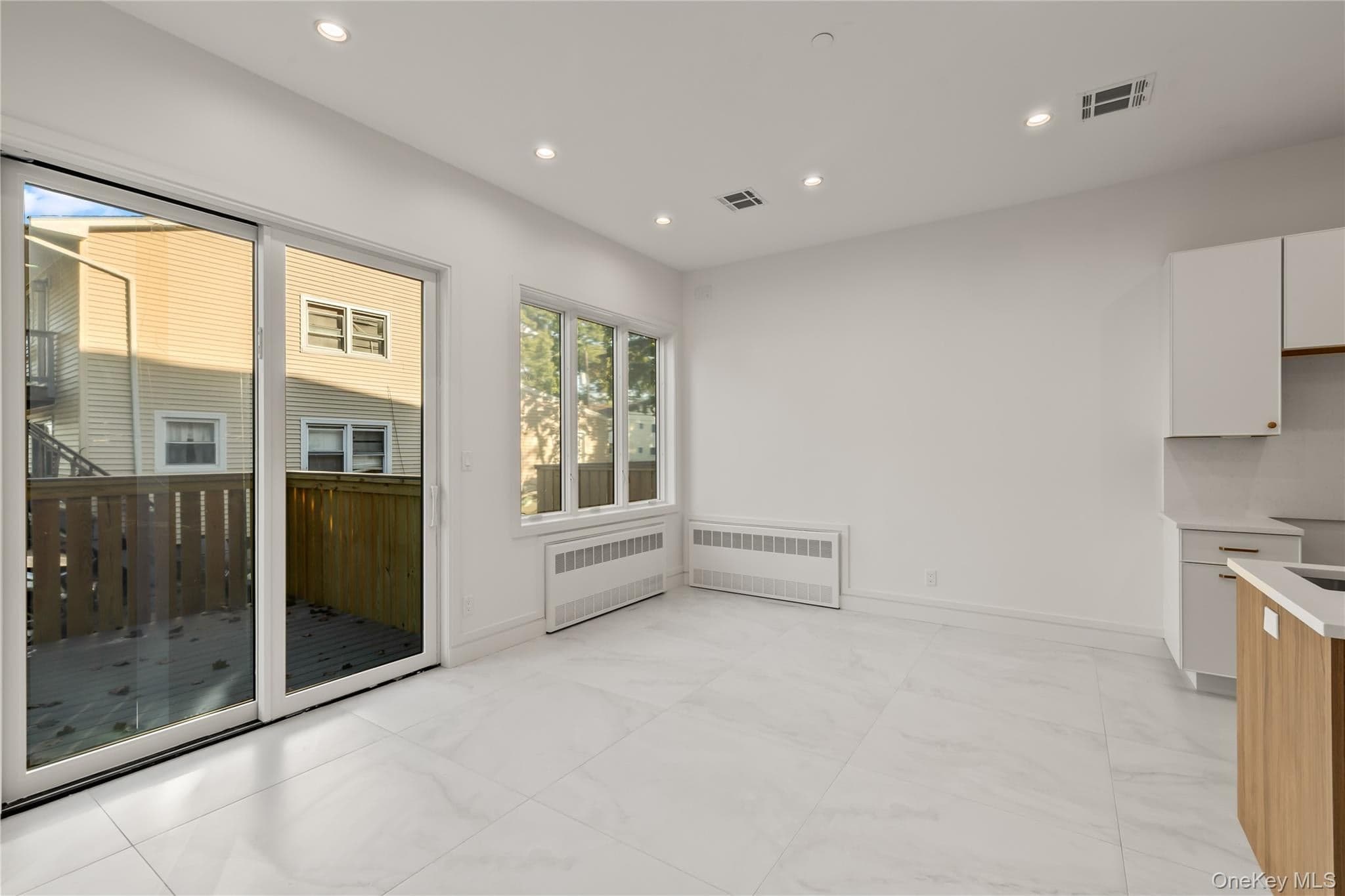 110 Fairview Avenue Unit: #201 thumbnail 11