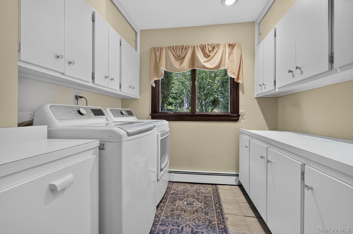 10 Dorchester Drive thumbnail 22