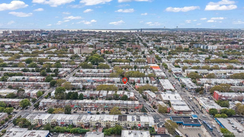 2136 E 28th Street thumbnail 24