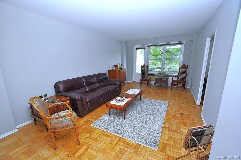 281 Garth Road Unit: B1G, Scarsdale