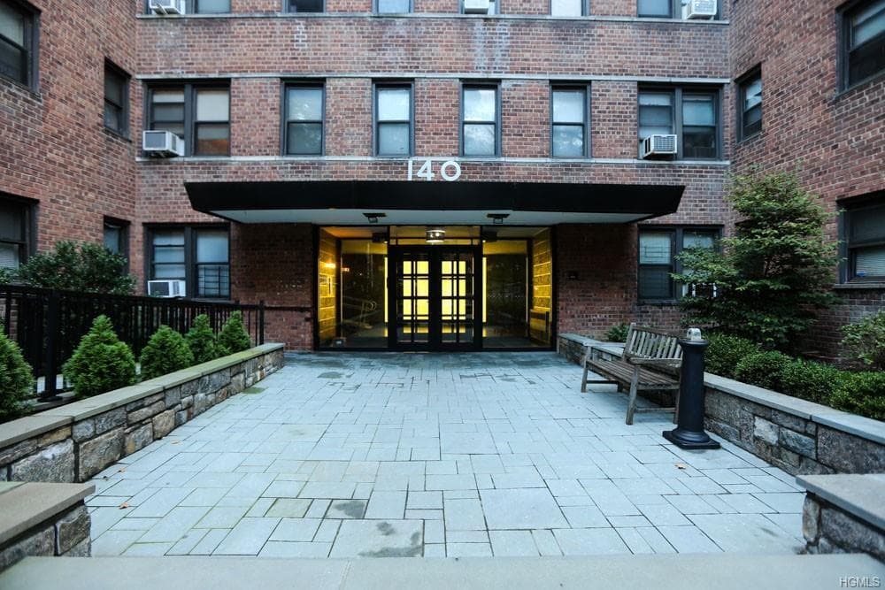 140 E Hartsdale Avenue Unit: 5H, Hartsdale