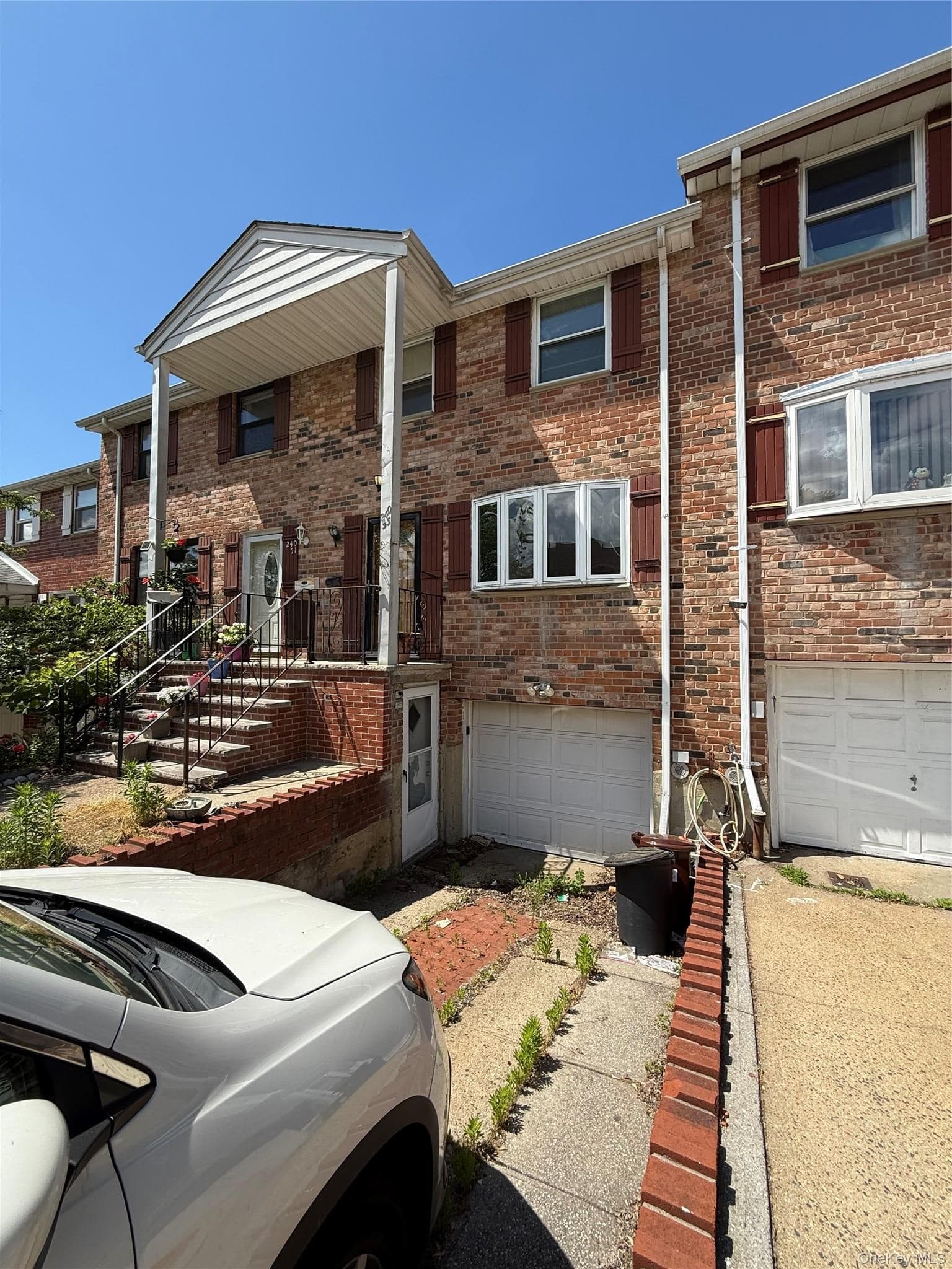 240-53 66th Avenue thumbnail 2