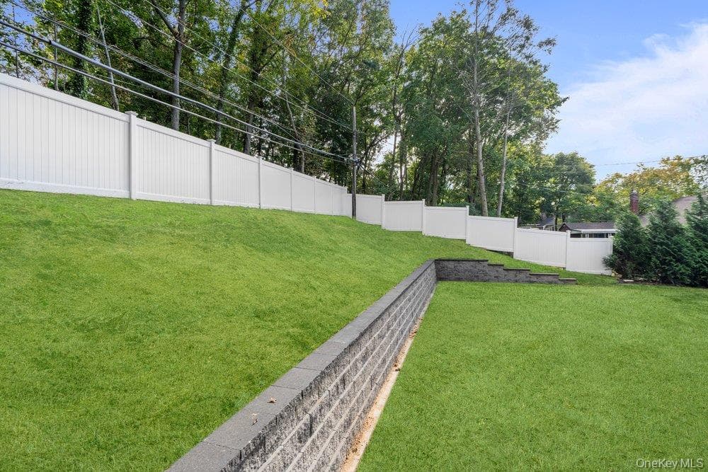 12 E Park Drive thumbnail 43