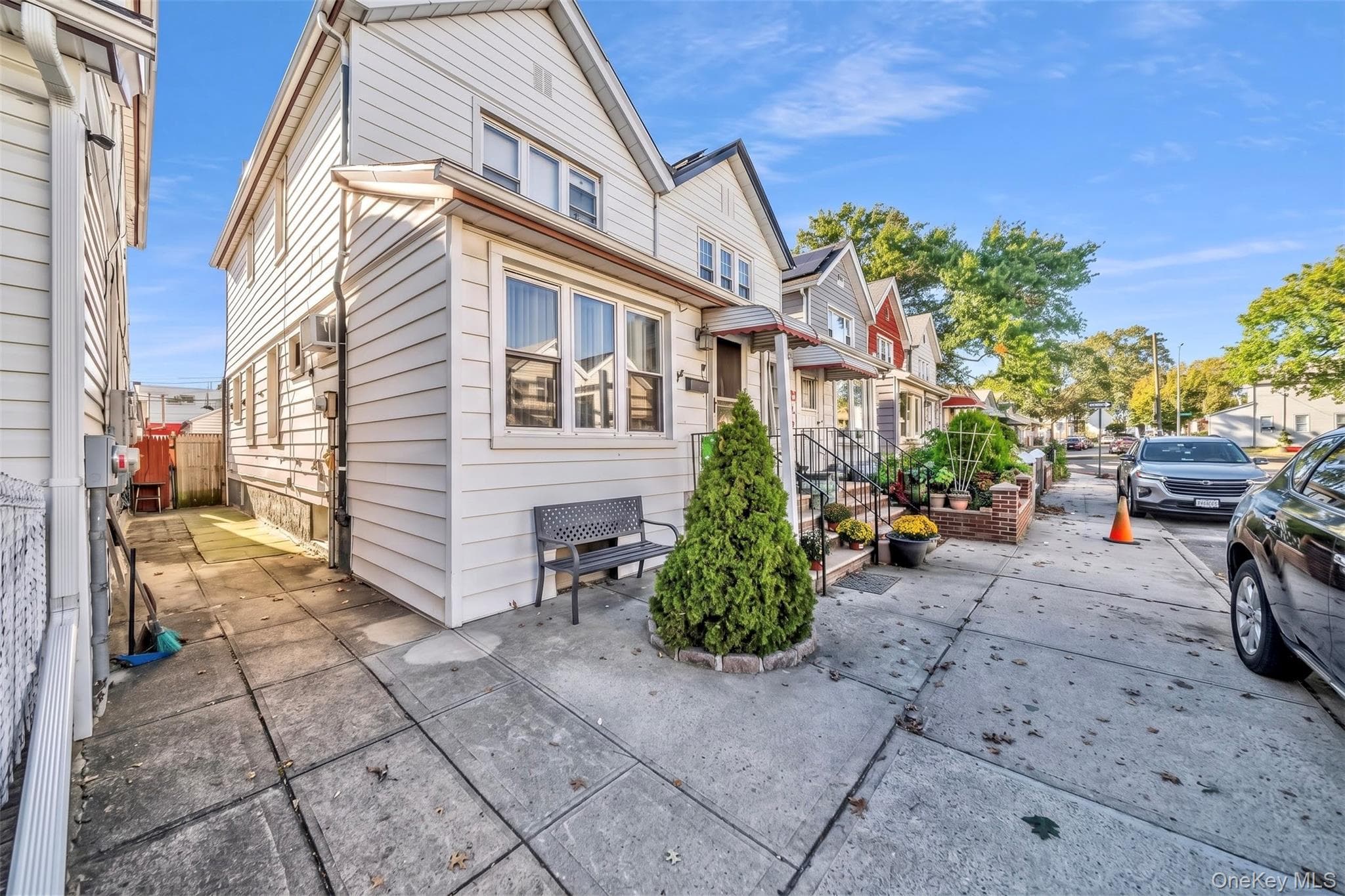 9410 82nd Place thumbnail 2
