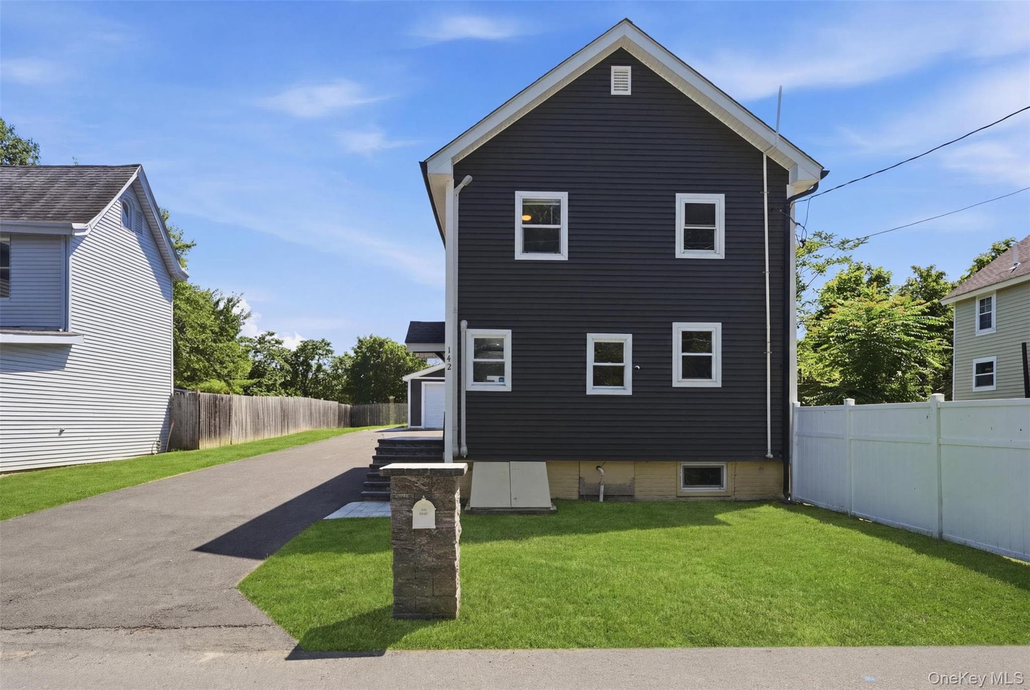 142 Railroad Avenue thumbnail 25