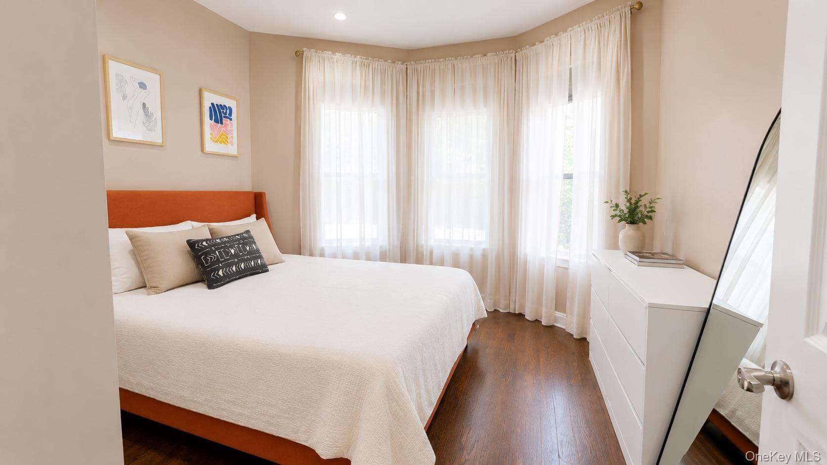 1380 Sterling Place thumbnail 11