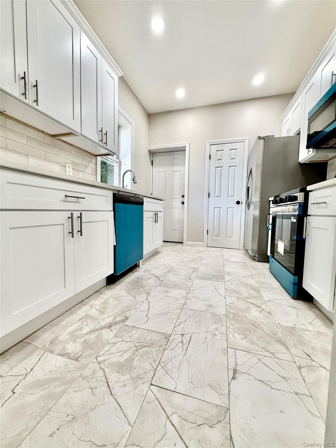 63 Highview Avenue thumbnail 13