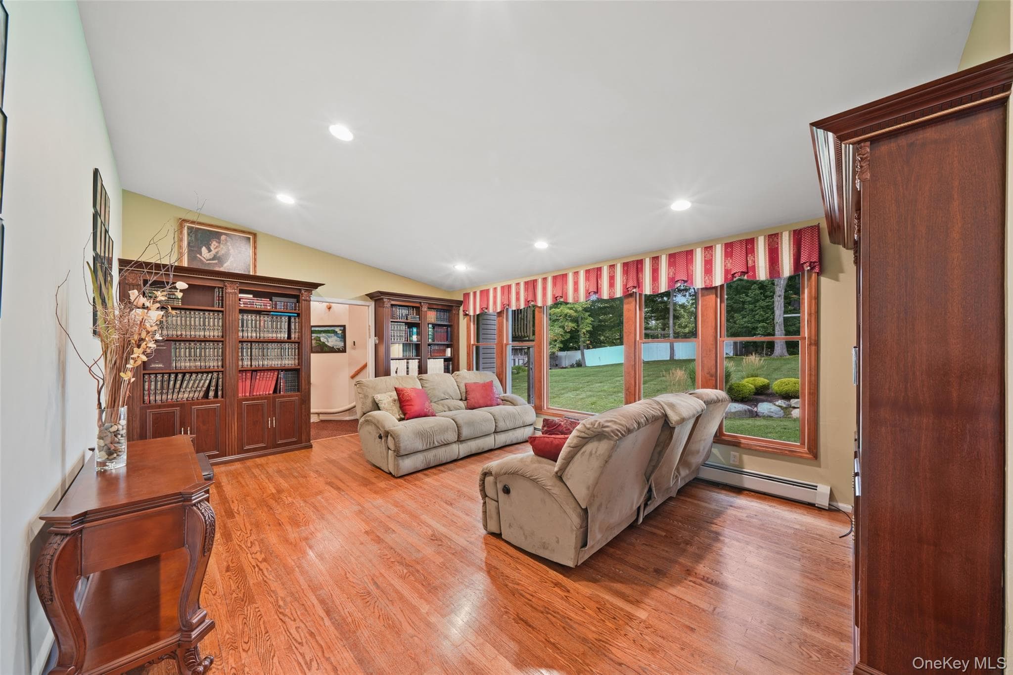 6 Orchard Hill Drive thumbnail 13