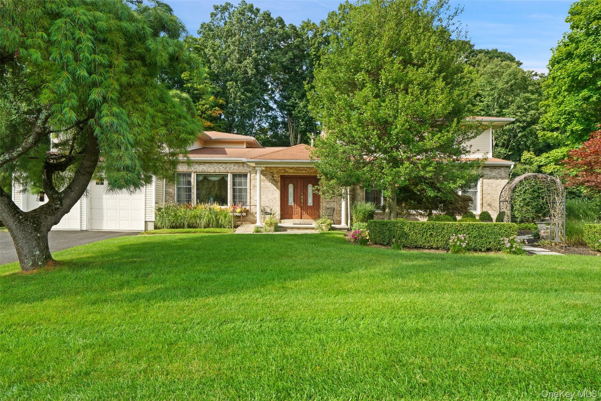 6 Orchard Hill Drive thumbnail 2