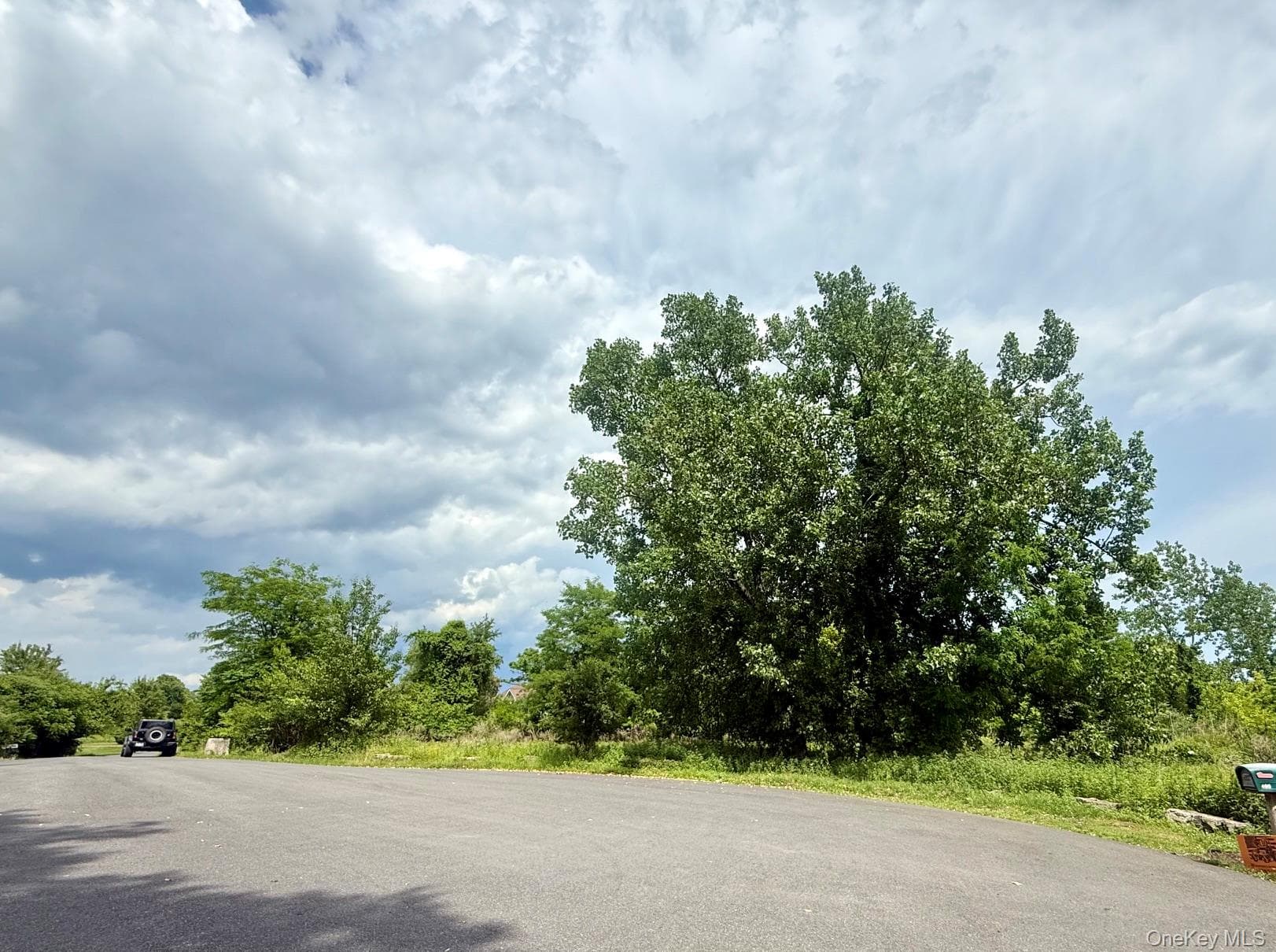 406 Country Club Lane thumbnail 7