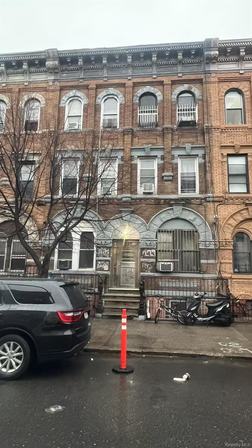229 Stanhope Street, Brooklyn
