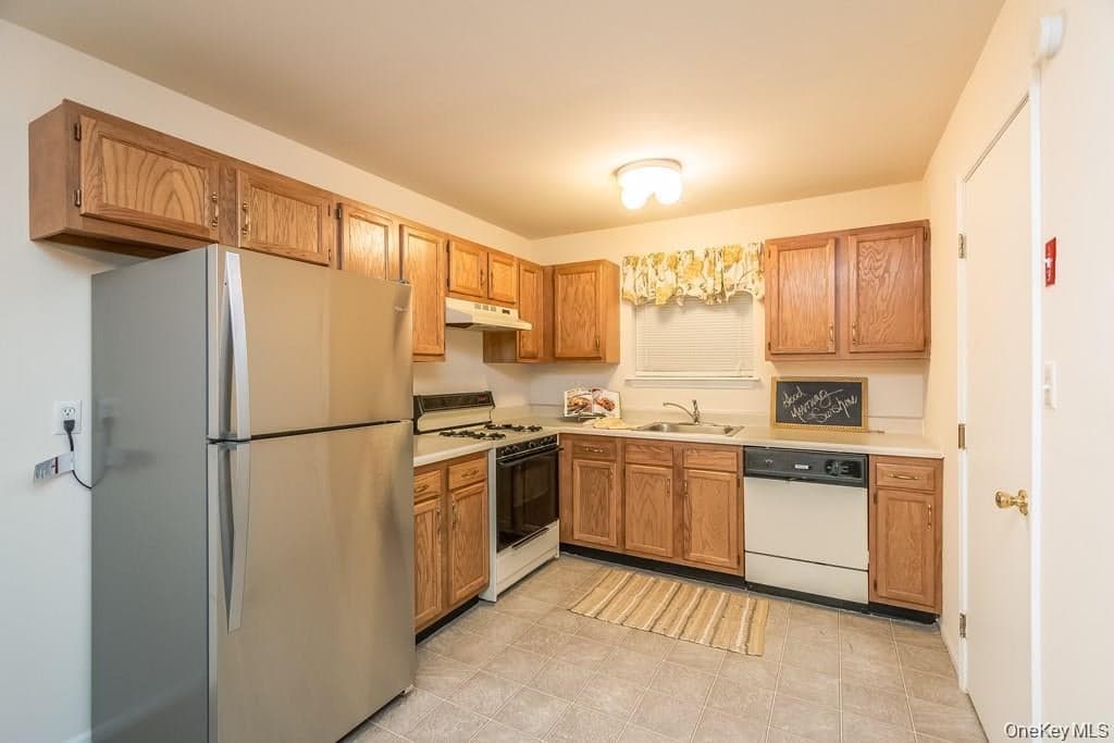 18 Revere Drive thumbnail 4