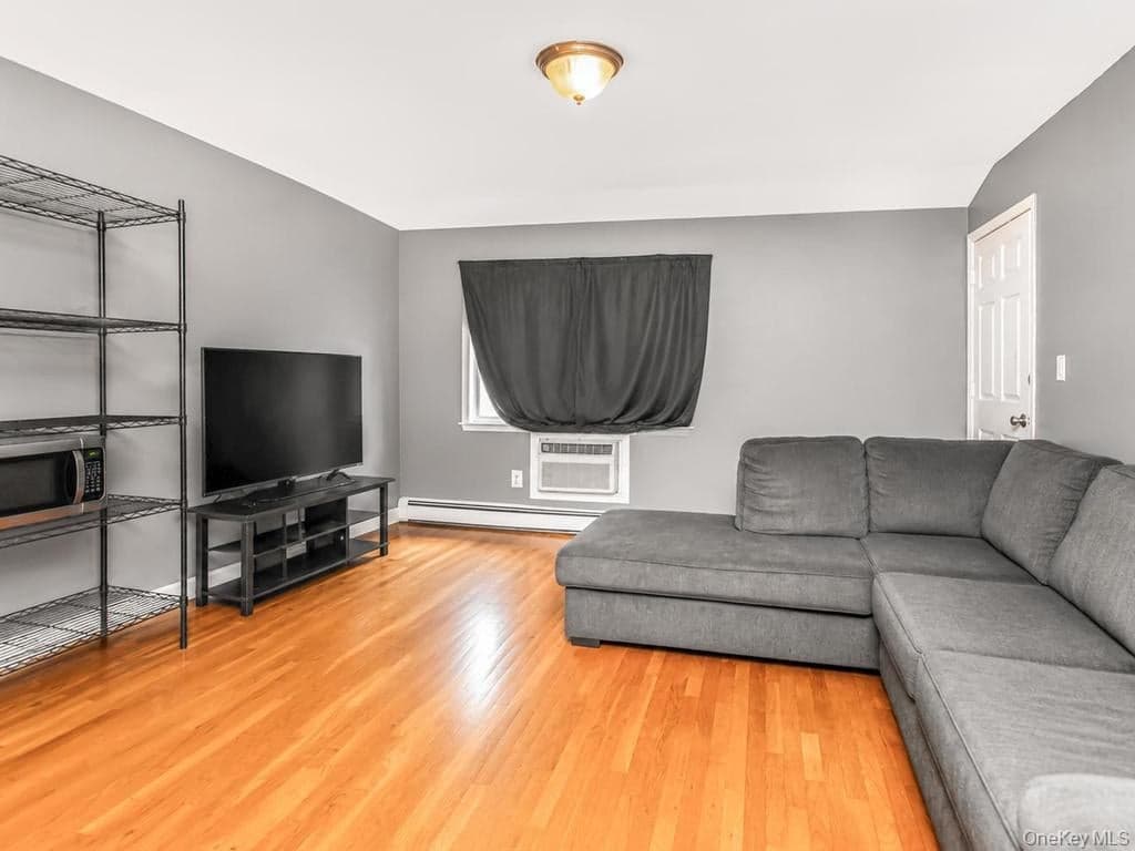 3939 Secor Avenue thumbnail 11