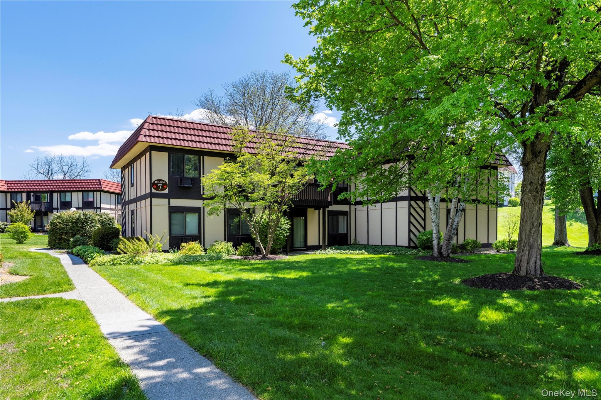 7 Loudon Drive Unit: 8 photo 1