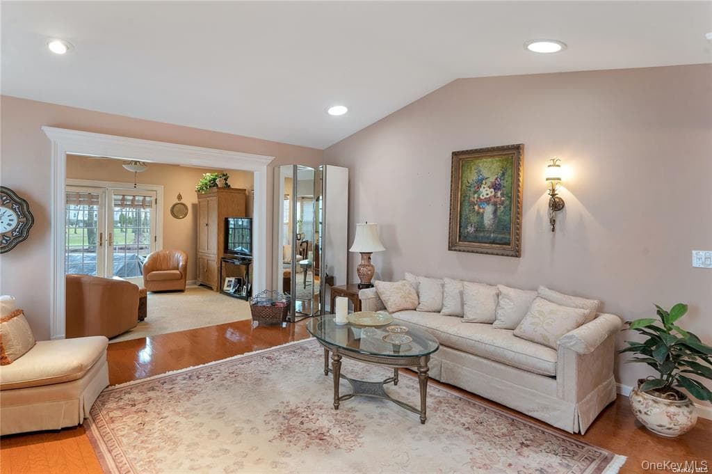 41 Madison Circle thumbnail 13