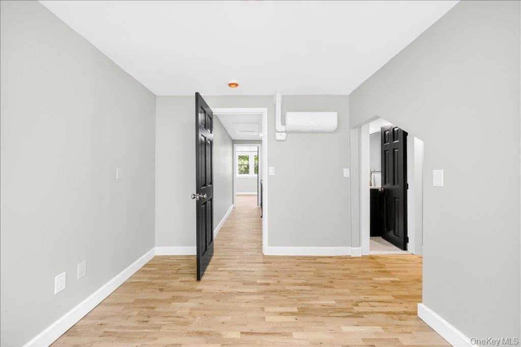 584 Shore Drive thumbnail 23