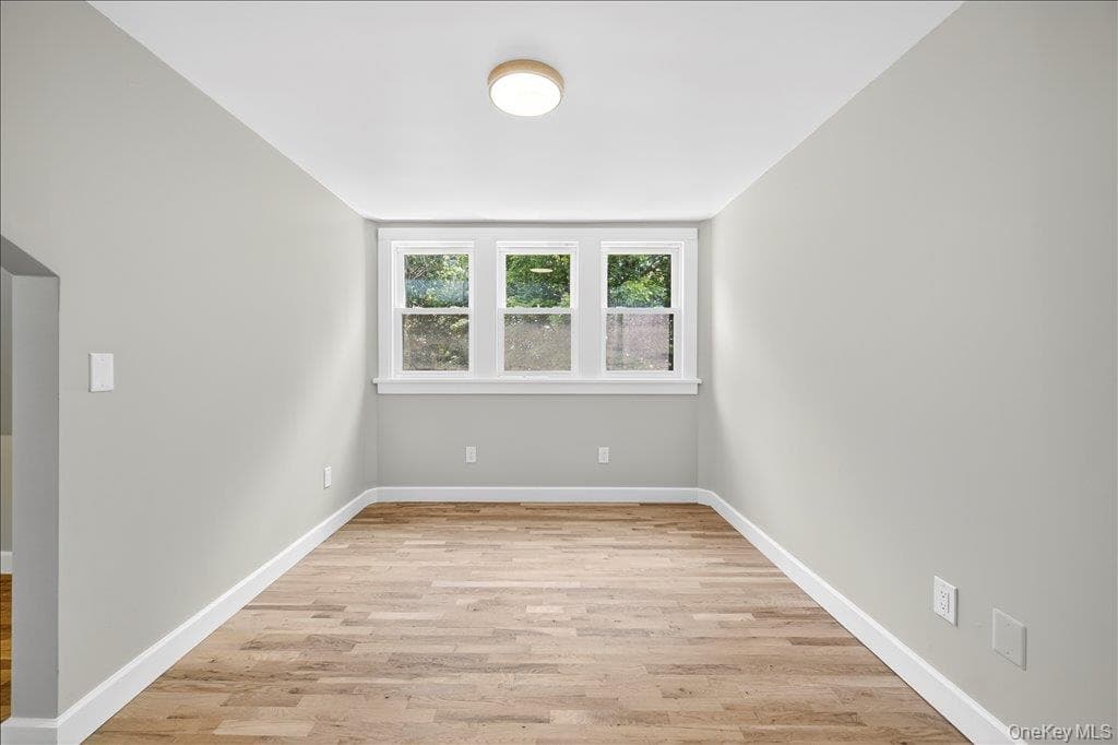 584 Shore Drive thumbnail 21