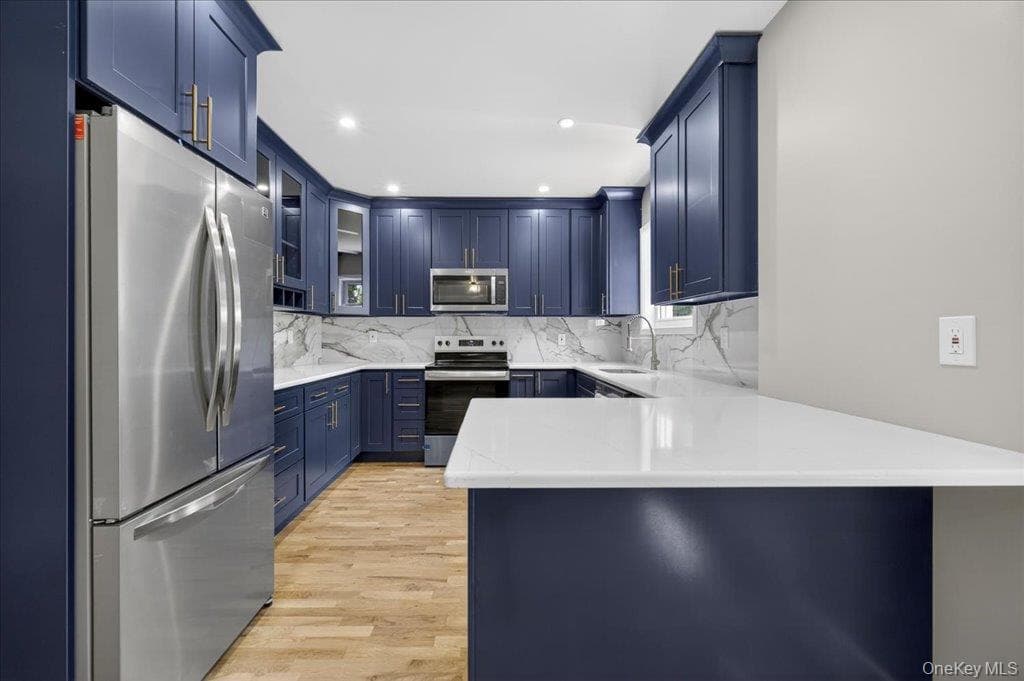 584 Shore Drive thumbnail 13