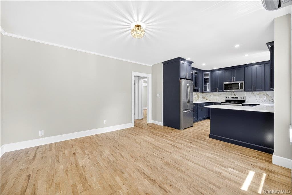 584 Shore Drive thumbnail 17