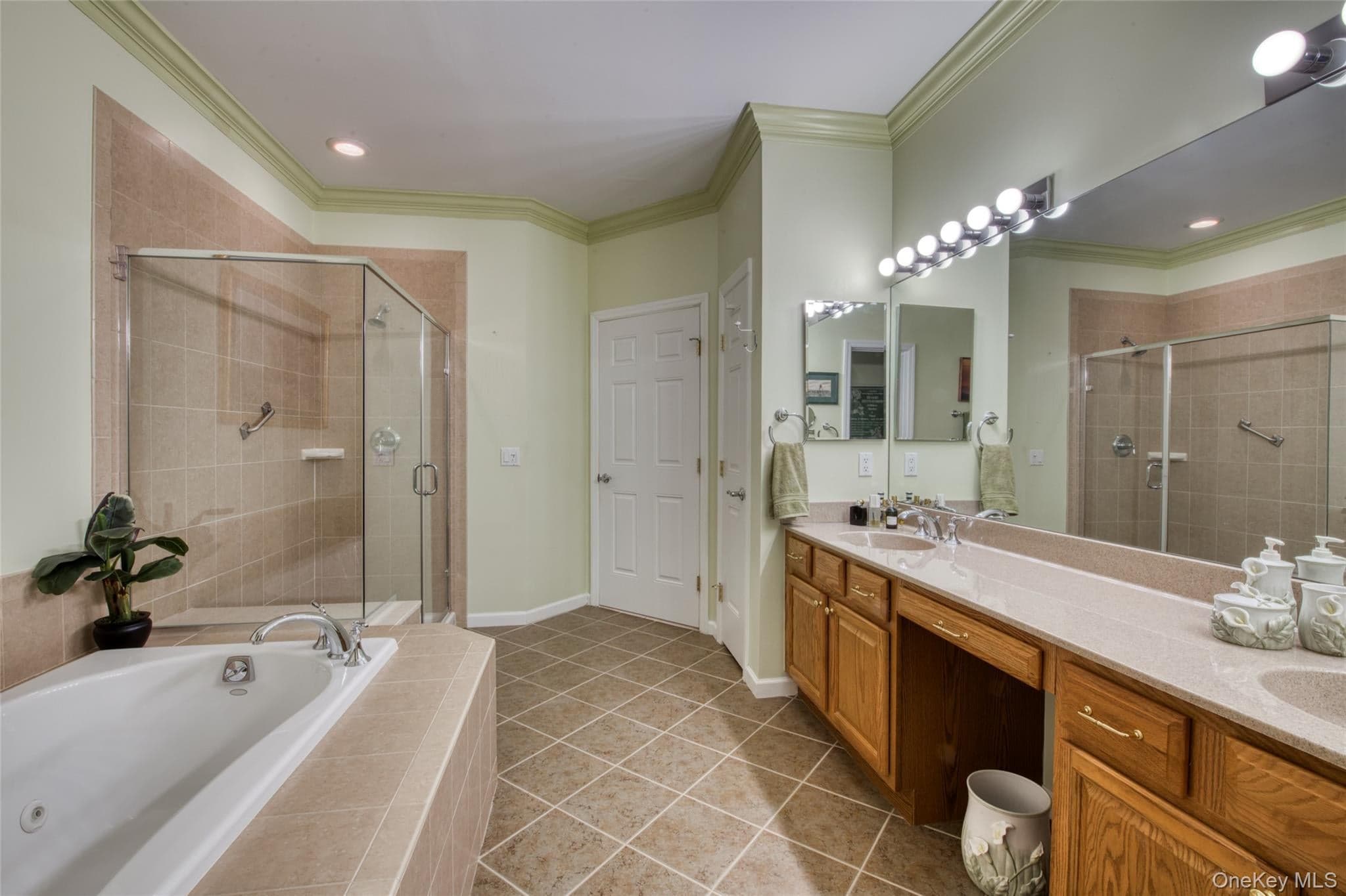 216 Sonata Court thumbnail 11