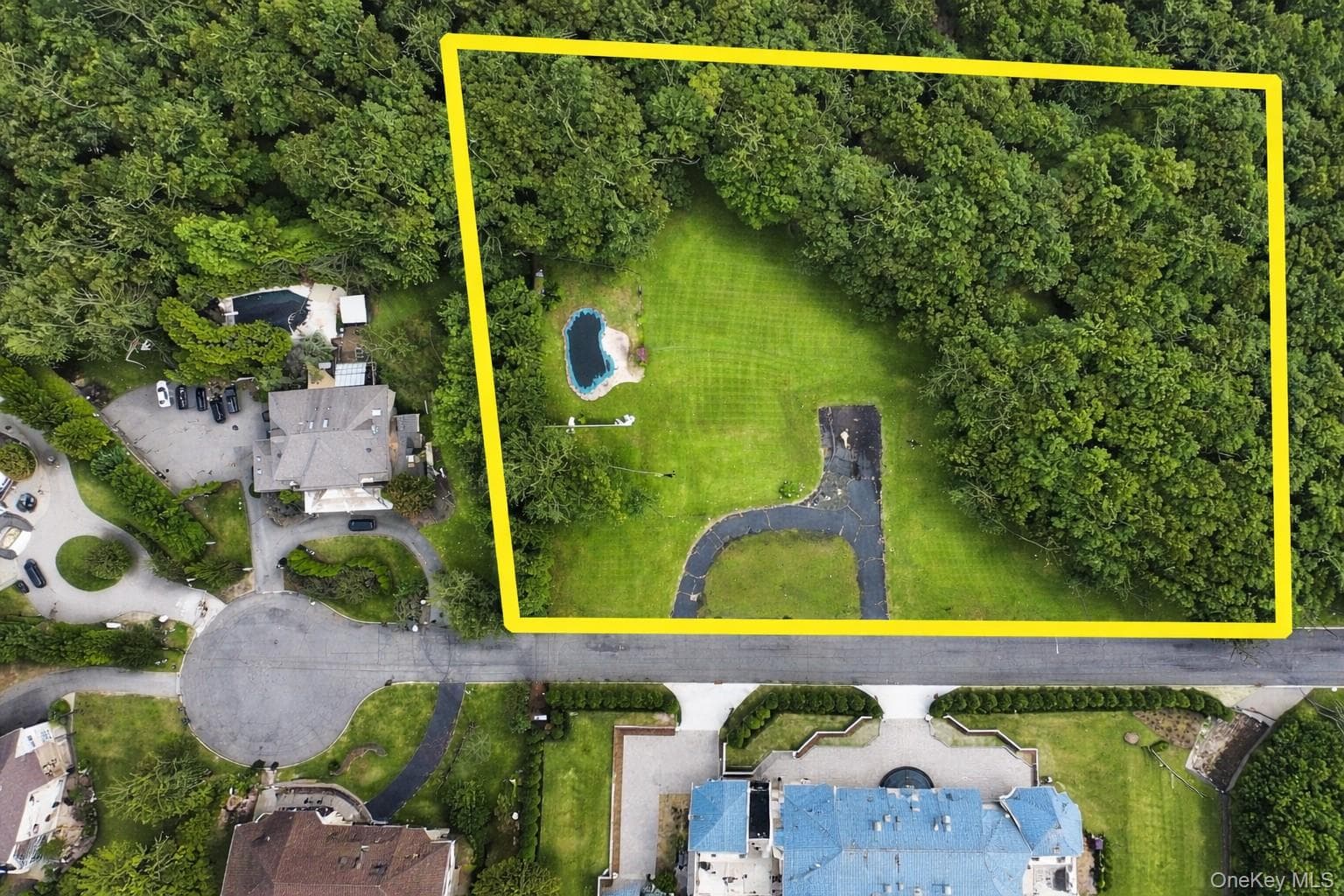 17 Briarwood Lane thumbnail 3
