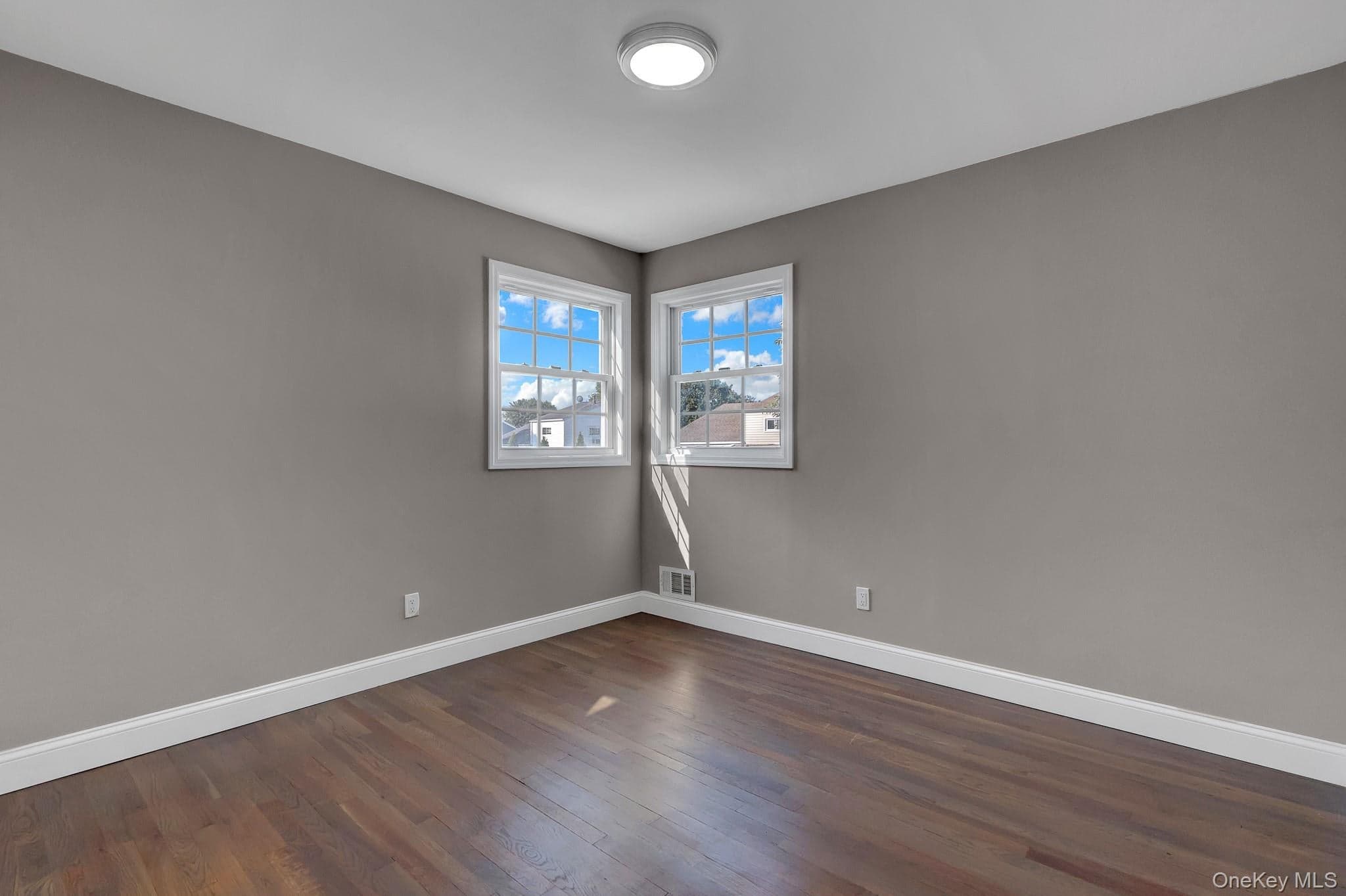 128 W 17th Street thumbnail 14