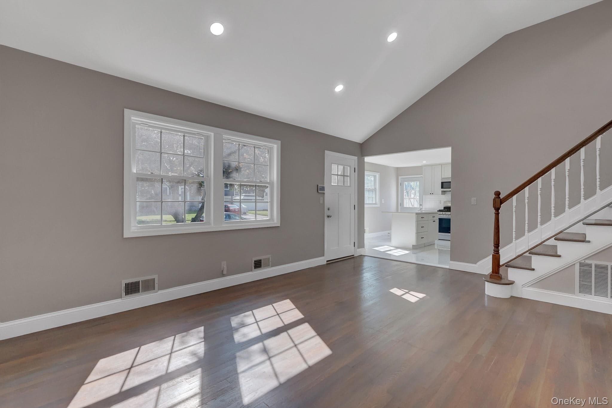 128 W 17th Street thumbnail 6