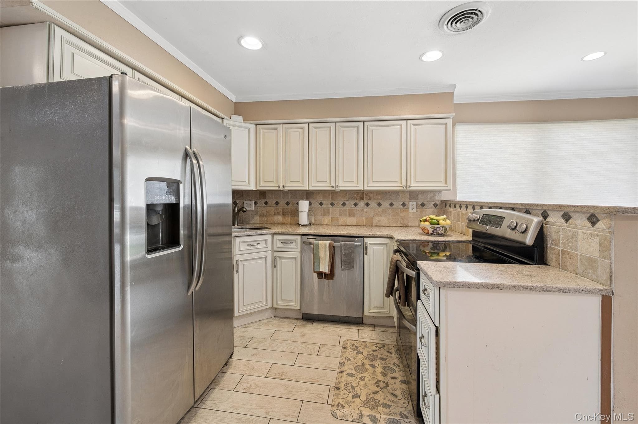 100 Baker Court Unit: 90 thumbnail 4