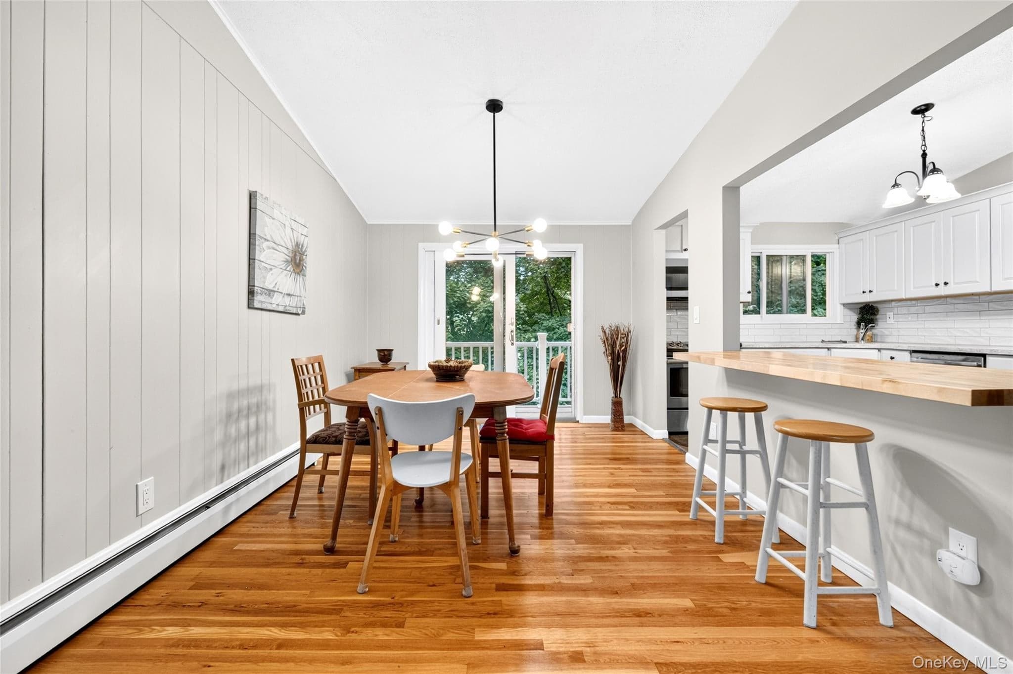 23 Howard Avenue thumbnail 10
