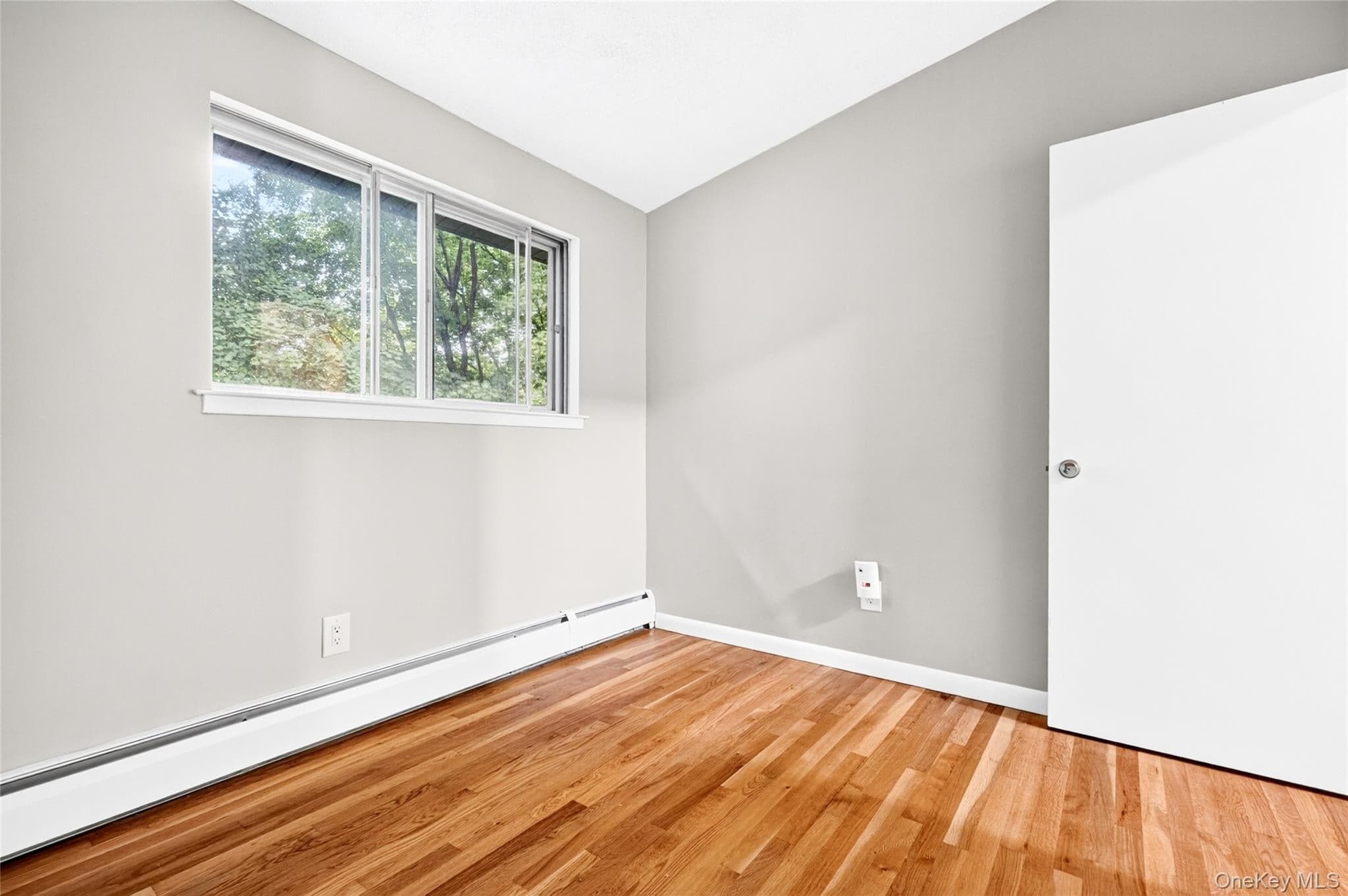 23 Howard Avenue thumbnail 30