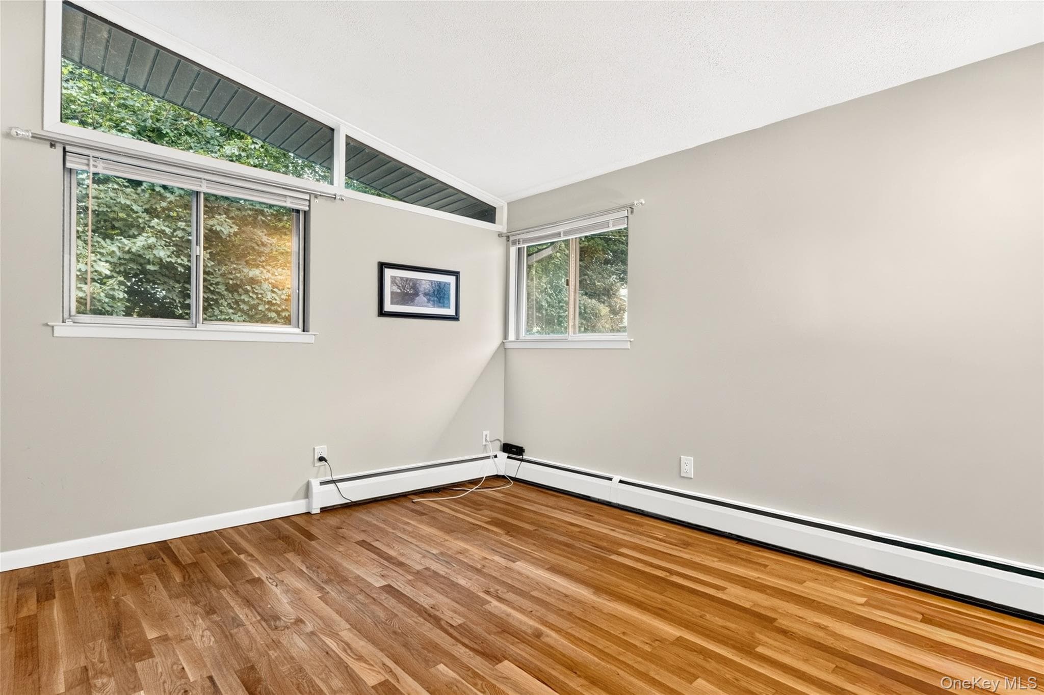 23 Howard Avenue thumbnail 25