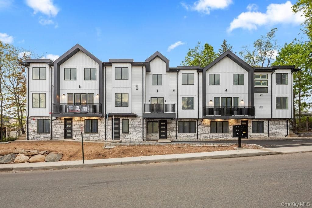 1 Homestead Unit: 103, Monsey