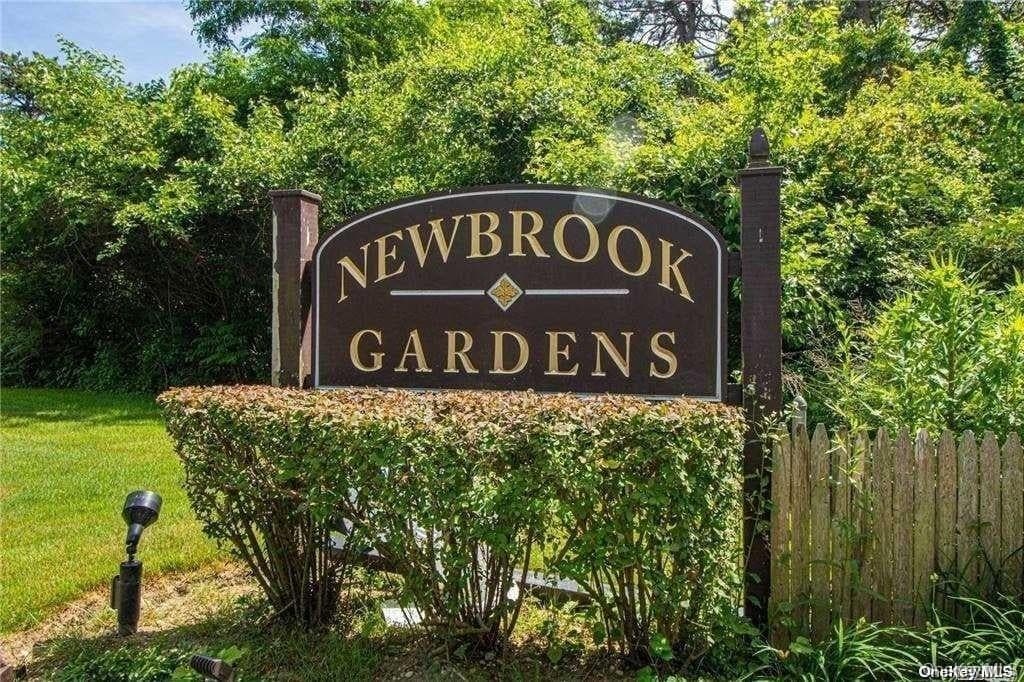 44 Pinebrook Place Unit: 44, Bay Shore