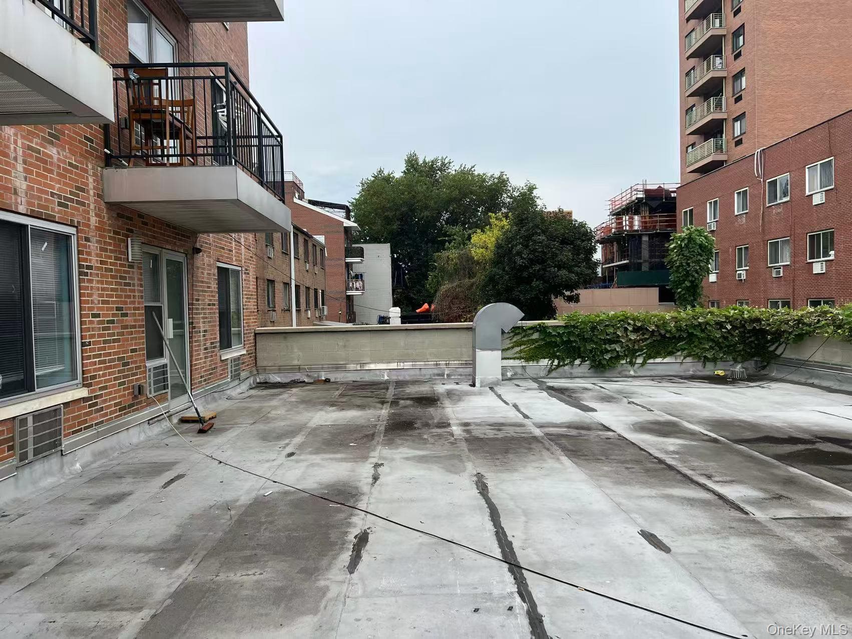 31-53 Linden Place Unit: 2E thumbnail 6