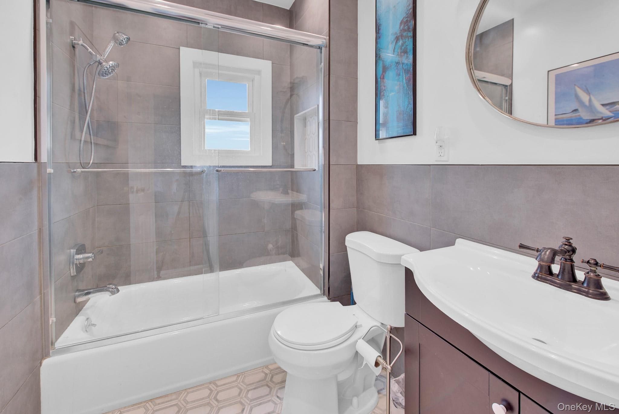 339 W Fulton Street thumbnail 12