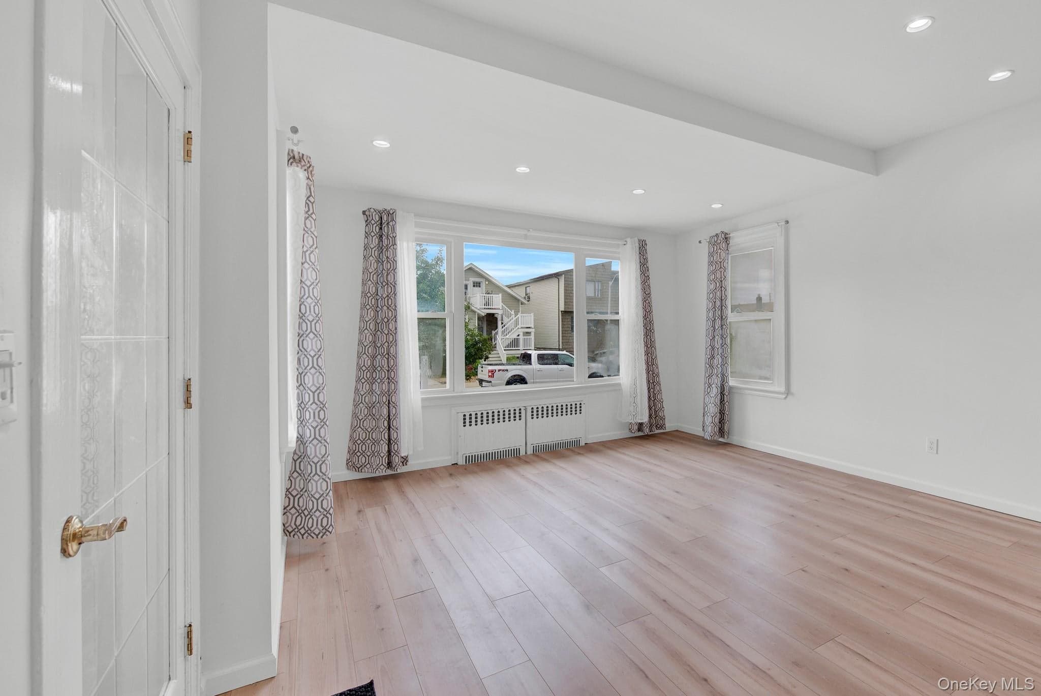 339 W Fulton Street thumbnail 6