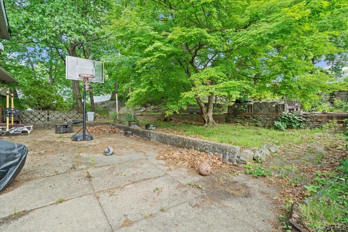 76 Stevens Avenue thumbnail 24