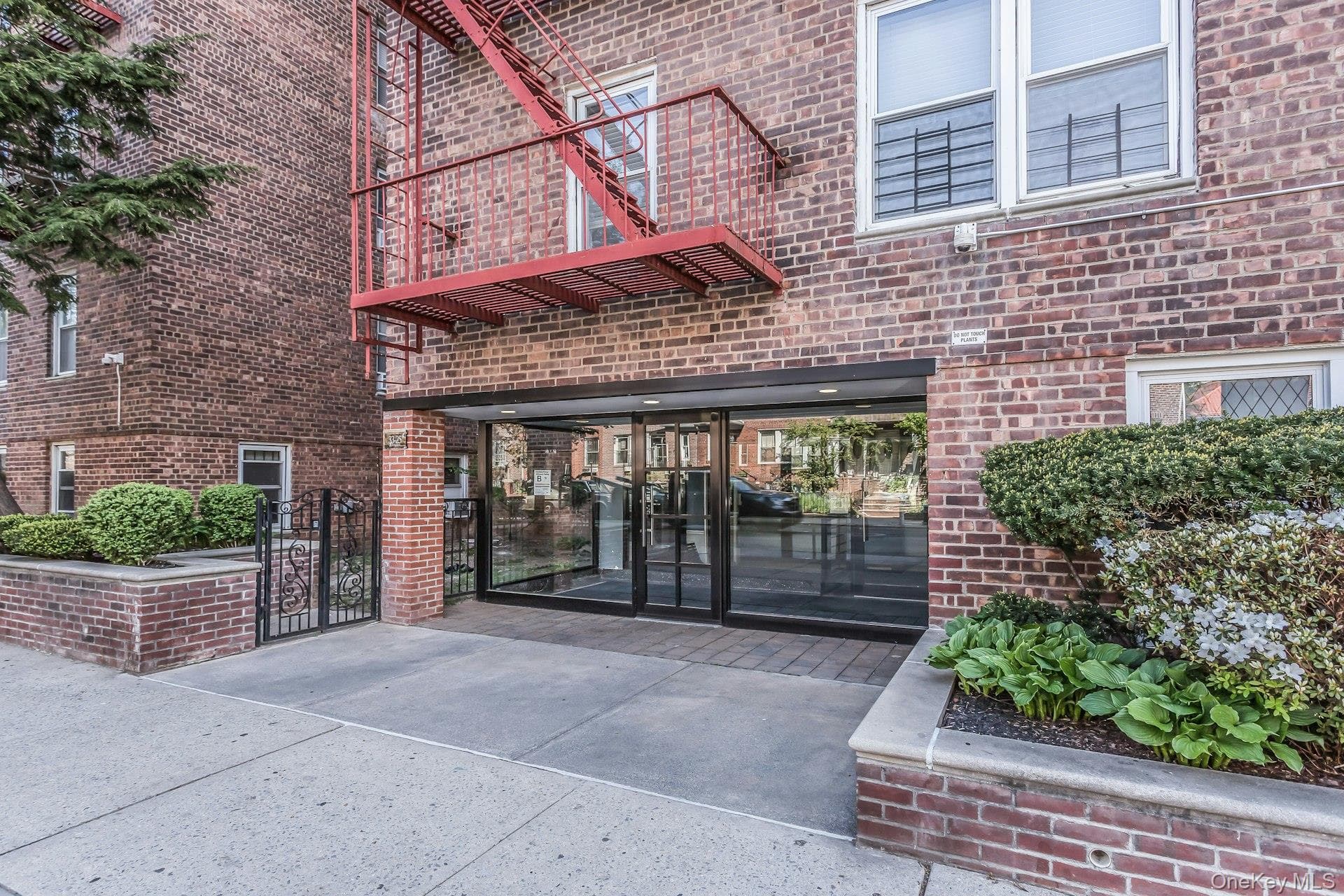 33-25 90th Street Unit: 6C thumbnail 15