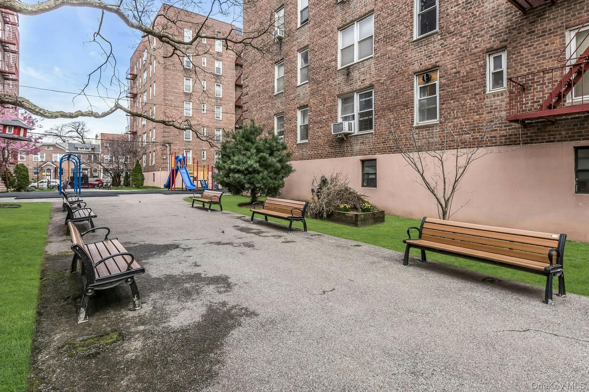 33-25 90th Street Unit: 6C thumbnail 18