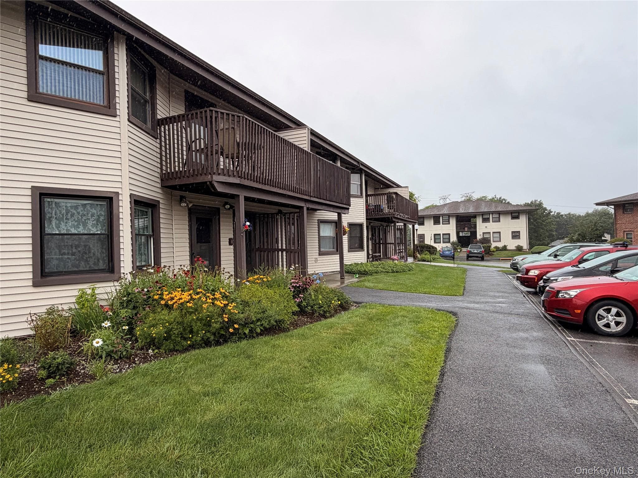 20 Hastings Court Unit: A thumbnail 3