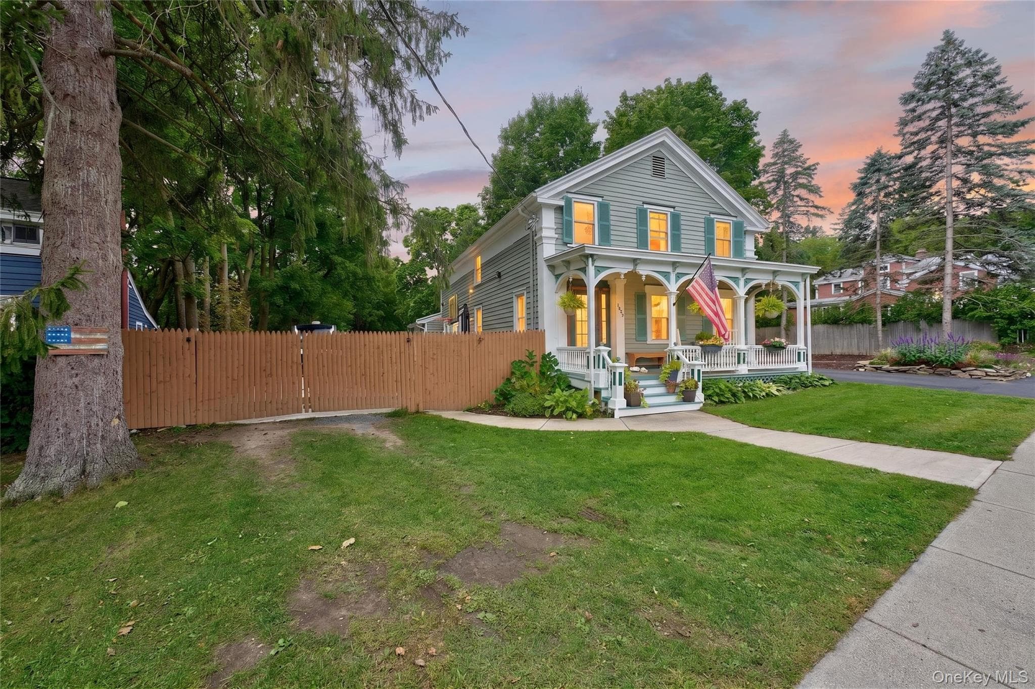 1407 Albany Avenue thumbnail 4