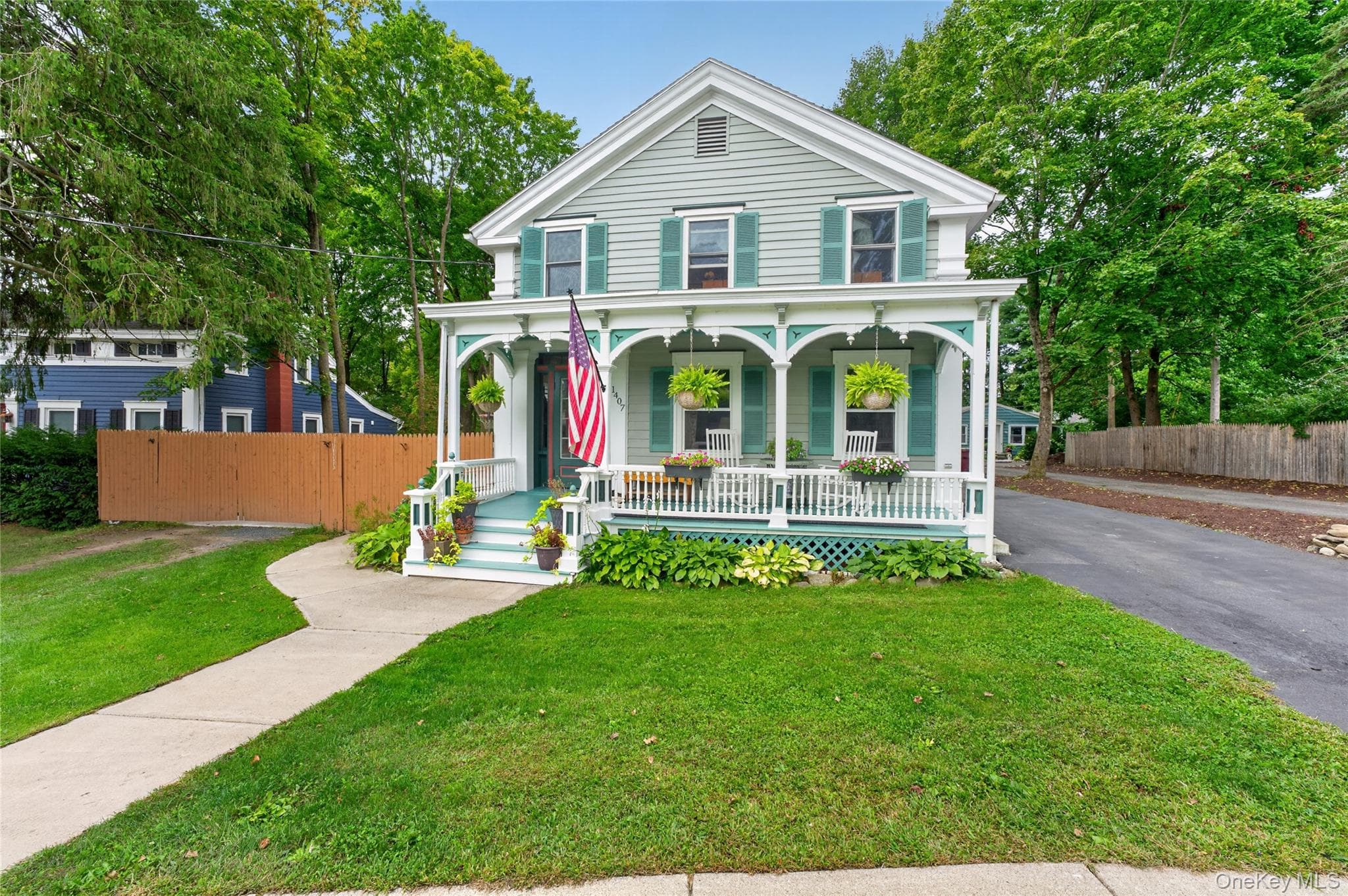 1407 Albany Avenue, Kinderhook