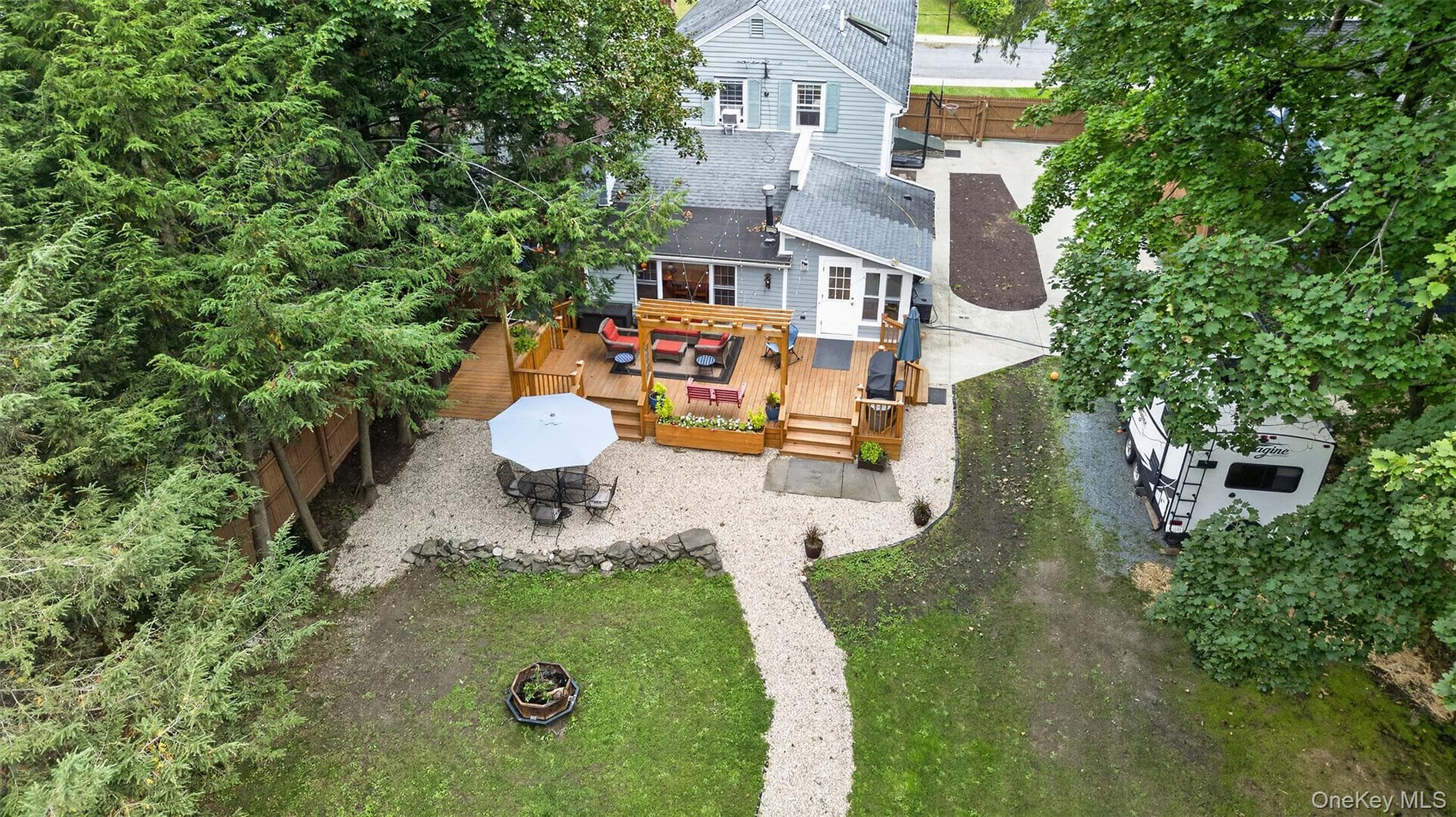 1407 Albany Avenue thumbnail 36