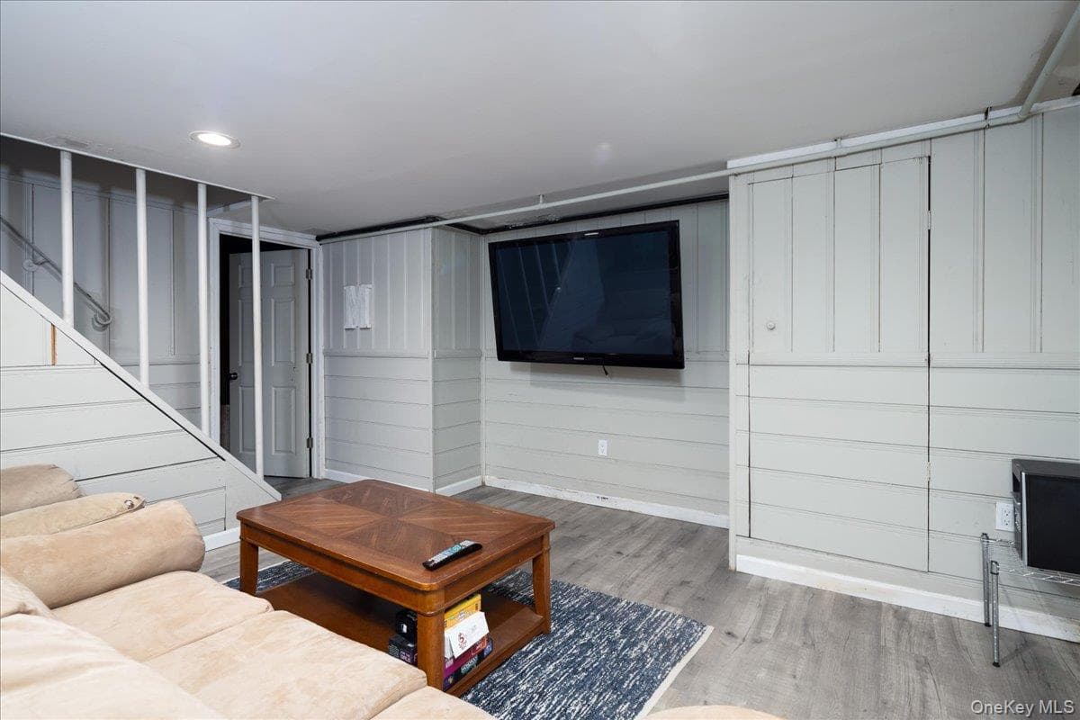 621 N Fulton Avenue thumbnail 16