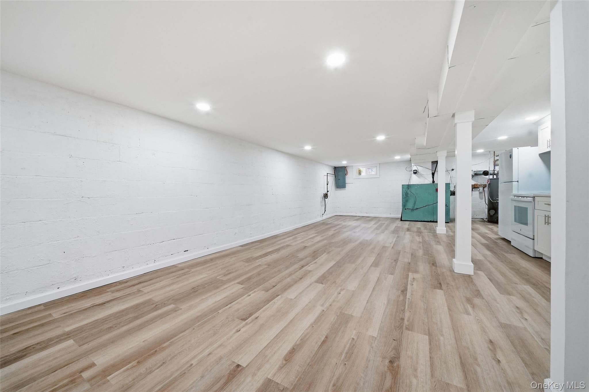 180 E Booker Avenue thumbnail 13