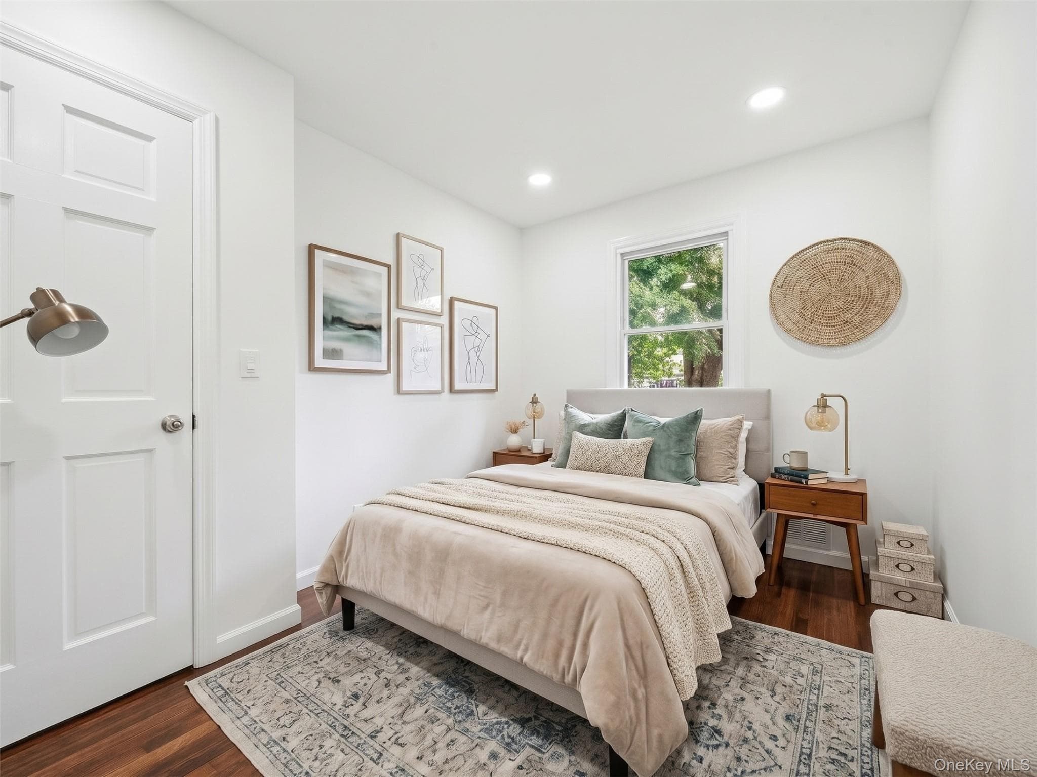 180 E Booker Avenue thumbnail 9
