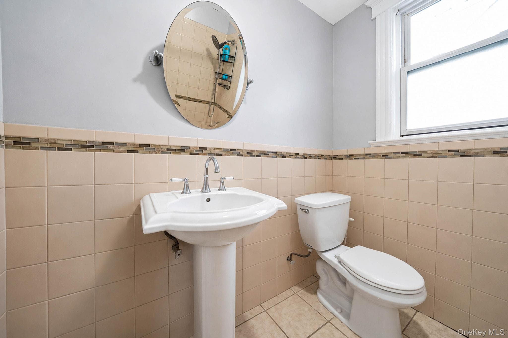 425 S Columbus Avenue thumbnail 9