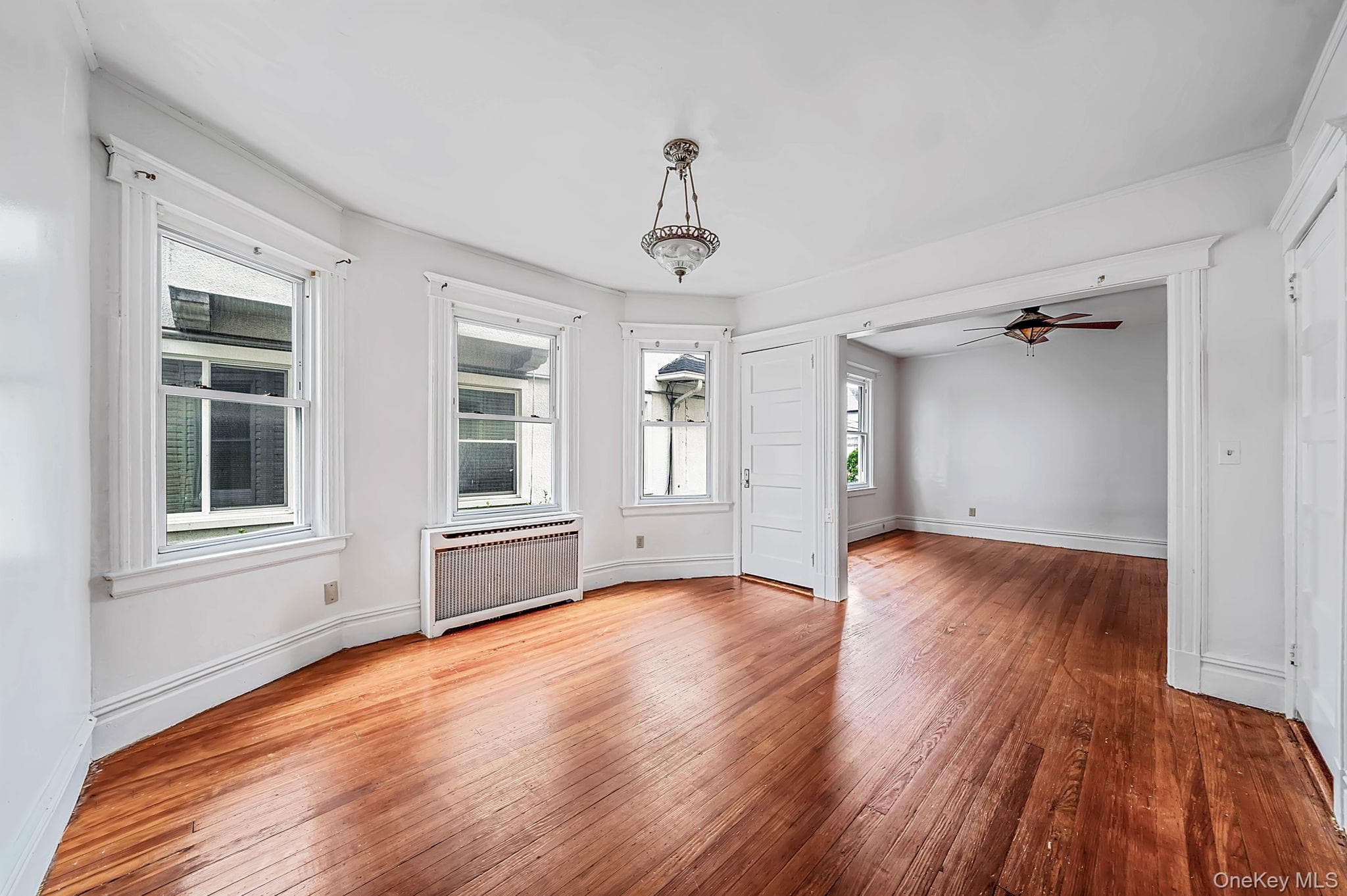 425 S Columbus Avenue thumbnail 12